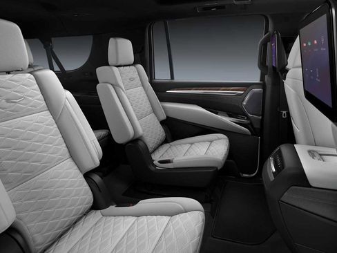 Used 2026 Cadillac Escalade ESV Platinum Luxury AWD/4WD image 10