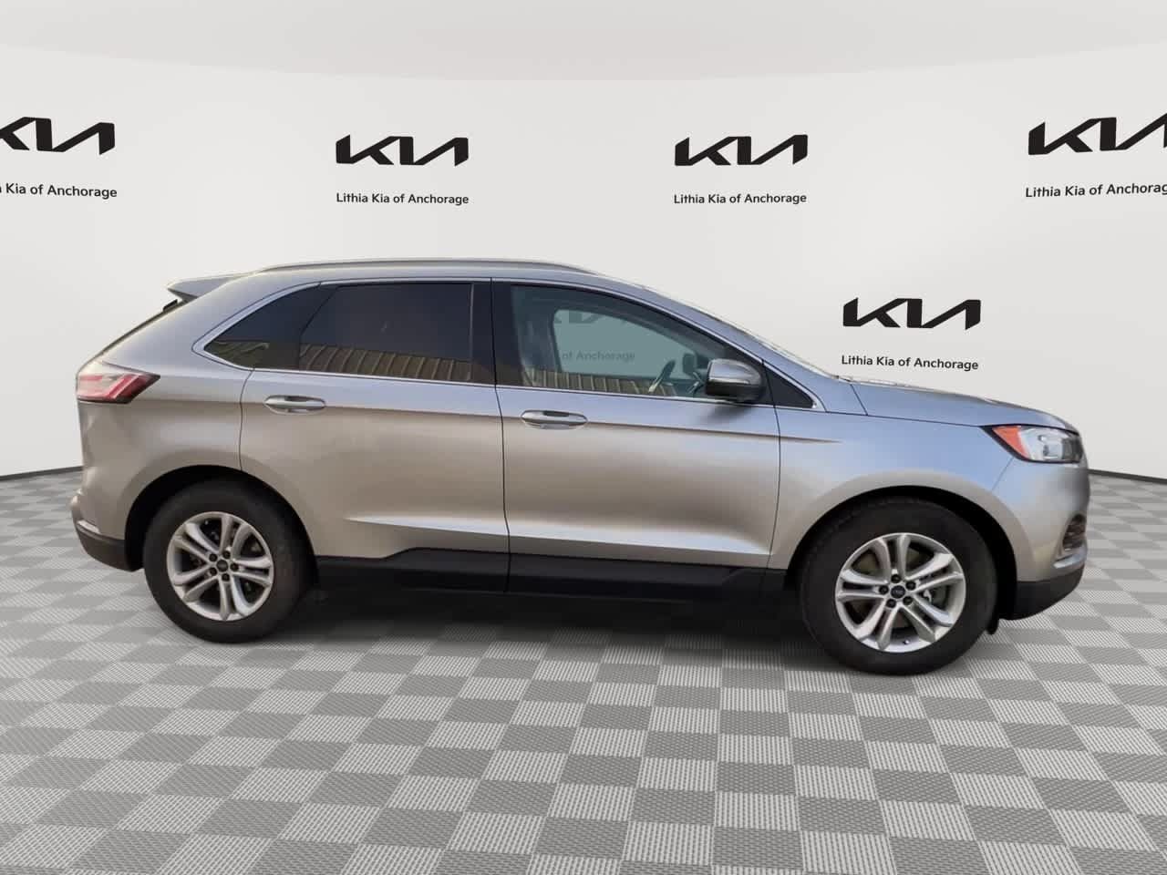 Used 2020 Ford Edge SEL AWD/4WD image 9