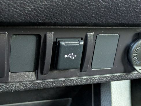 Used 2021 Toyota Tacoma SR w/ SR Convenience Package AWD/4WD image 22