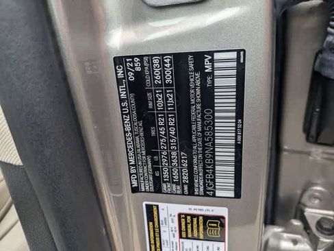 Used 2022 Mercedes-Benz GLE 350 4MATIC w/ AMG Line Exterior image 33