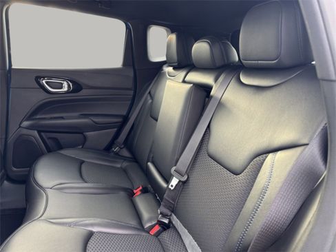 New 2026 Jeep Compass Latitude image 27