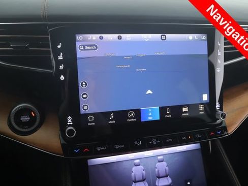 Used 2025 Jeep Grand Wagoneer Series III w/ Rear Seat Video Group 1 AWD/4WD image 25