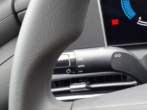 New 2026 Hyundai Santa Cruz SE FWD image 24