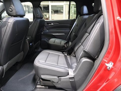 New 2026 Chevrolet Traverse LT w/ Driver Confidence Package image 11