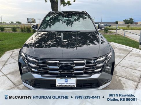 Certified 2025 Hyundai Tucson Limited AWD/4WD image 12