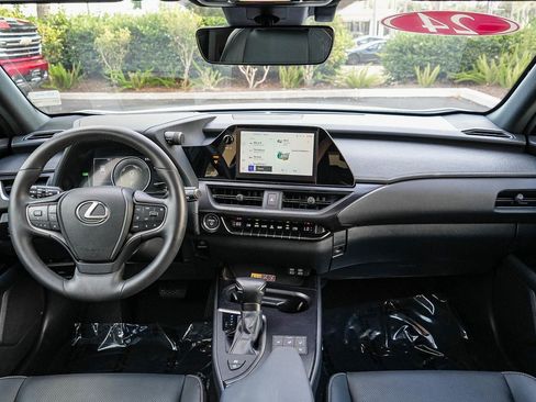 Used 2024 Lexus UX 250h F Sport FWD image 13