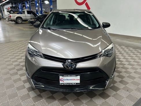 Used 2018 Toyota Corolla XLE w/ Carpet Mat Package (TMS) FWD image 4
