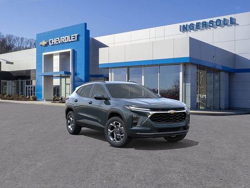 New 2026 Chevrolet Trax LT image 1