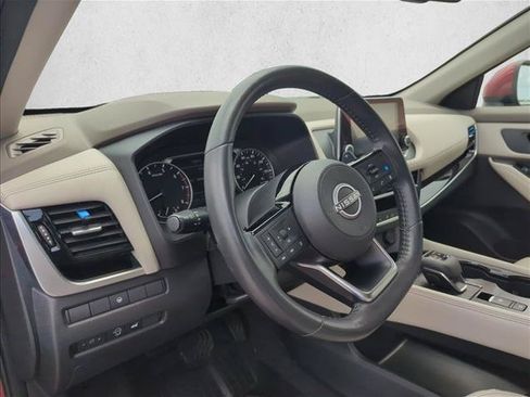 Used 2023 Nissan Rogue SL FWD image 11