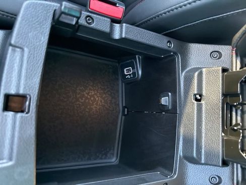 New 2025 Jeep Wrangler Unlimited Rubicon image 34