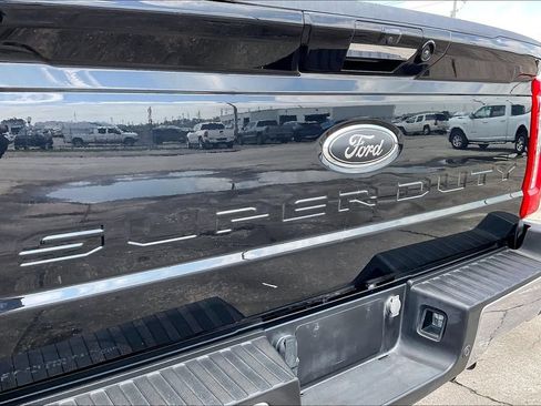 Used 2024 Ford F250 Lariat w/ Lariat Ultimate Package AWD/4WD image 27
