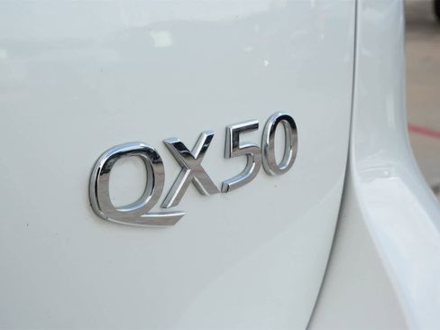 Used 2017 INFINITI QX50 2WD w/ Deluxe Touring Package image 20