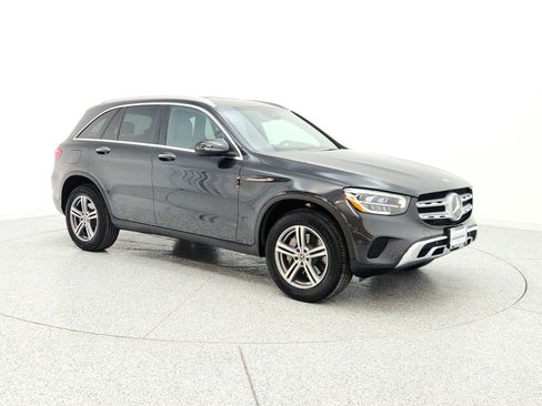 Certified 2022 Mercedes-Benz GLC 300 image 3