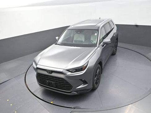 Used 2026 Toyota Grand Highlander AWD image 26