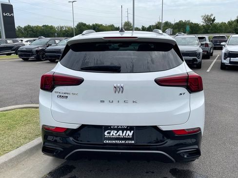 Used 2024 Buick Encore GX Sport Touring FWD image 6