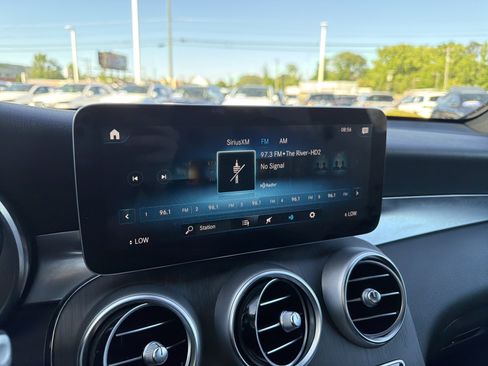 Certified 2022 Mercedes-Benz GLC 300 4MATIC w/ Premium Package Lite image 23