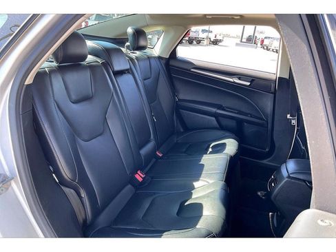 Used 2017 Ford Fusion Titanium FWD image 29