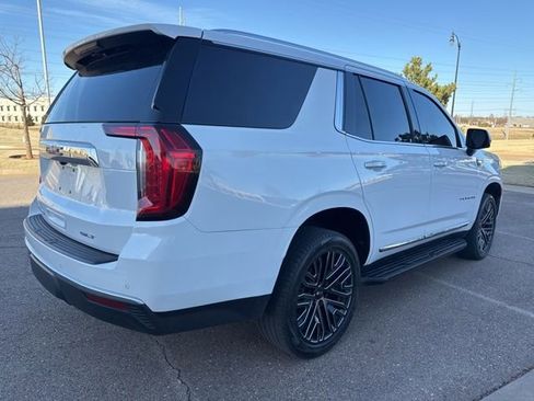 Used 2021 GMC Yukon SLT w/ SLT Premium Package image 5