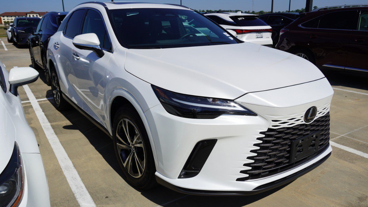 Certified 2026 Lexus RX 350 Premium w/ Convenience Package FWD image 3