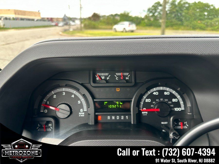 Used 2012 Ford E-350 and Econoline 350 Super Duty RWD image 17