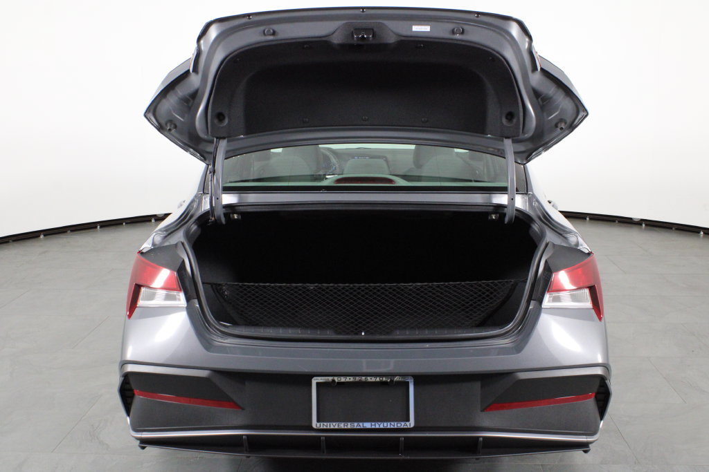 Certified 2026 Hyundai Elantra Sport FWD image 17