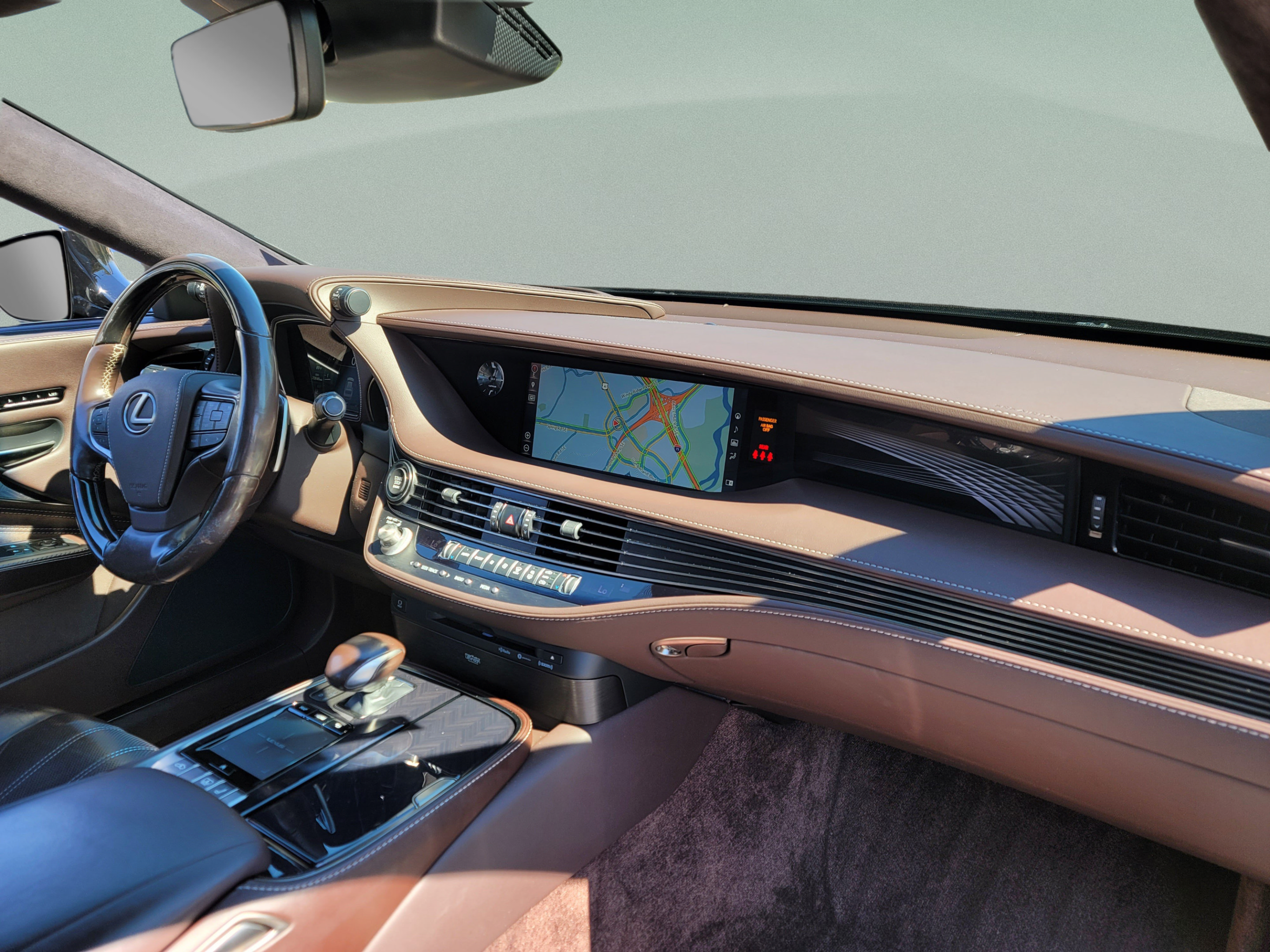 Used 2018 Lexus LS 500 w/ Luxury Package RWD image 29