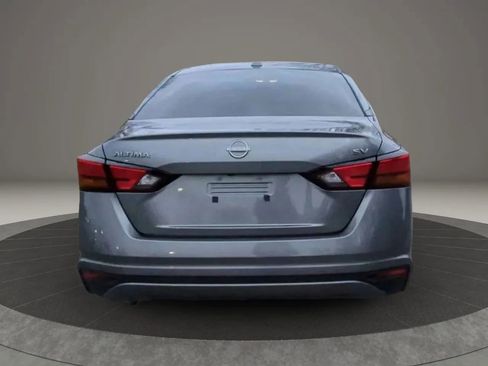 Used 2023 Nissan Altima 2.5 SV FWD image 4