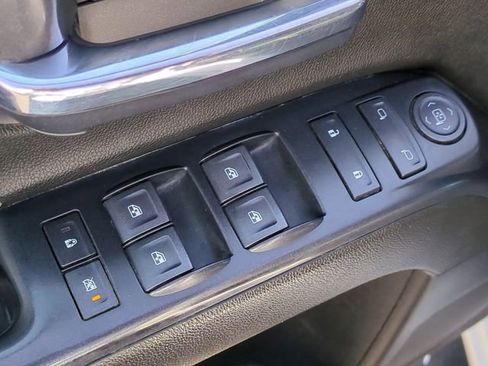Used 2019 Chevrolet Silverado 2500 W/T AWD/4WD image 23