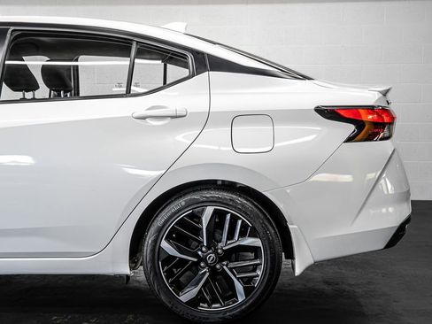 Used 2025 Nissan Versa SR w/ Trunk Package image 13