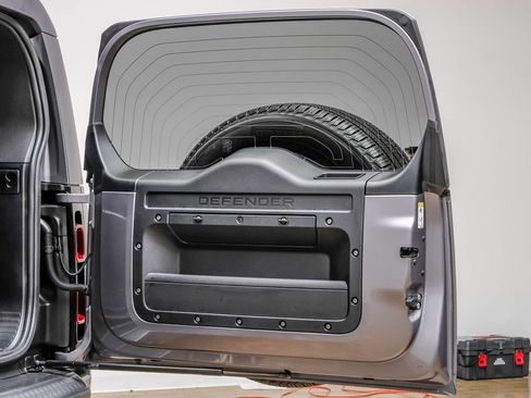 Used 2024 Land Rover Defender 130 Outbound image 48