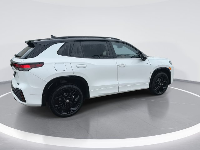 New 2026 Volkswagen Tiguan SE R-Line AWD/4WD image 13