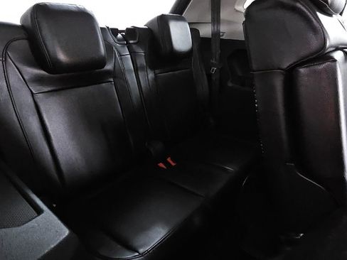 Used 2018 Volkswagen Tiguan S w/ 3rd Row Seat Package AWD/4WD image 19