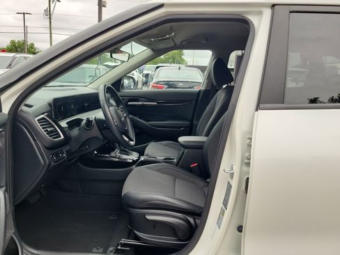 Used 2025 Kia Seltos S FWD image 19