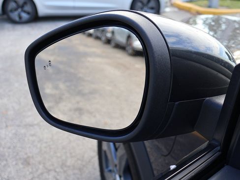 Used 2022 Ford Mustang Mach-E Select image 38