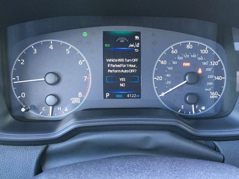 Used 2025 Toyota Corolla SE FWD image 2
