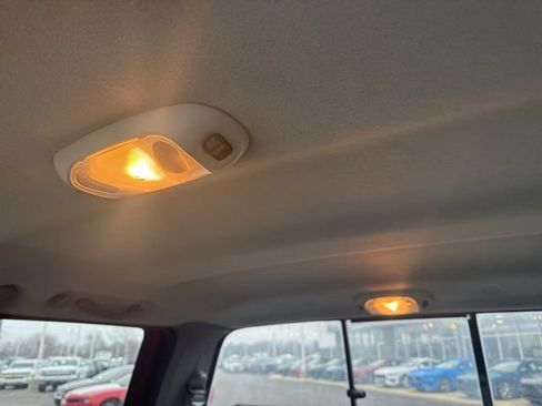 Used 2004 Ford F250 XLT image 19