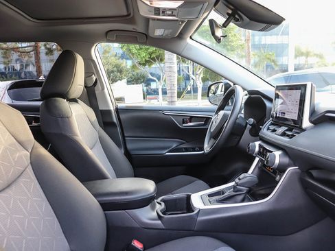 Certified 2025 Toyota RAV4 XLE image 17