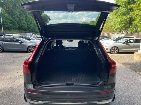 Certified 2022 Volvo XC60 B5 Inscription w/ Advanced Package AWD/4WD image 16