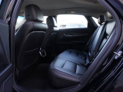 Used 2019 Cadillac XTS Luxury image 19