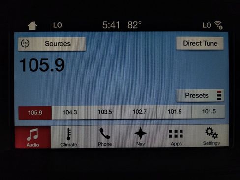 Used 2017 Ford Explorer XLT w/ Equipment Group 202A FWD image 25