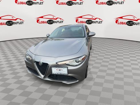 Used 2019 Alfa Romeo Giulia Ti w/ Cold Weather Package AWD/4WD image 3