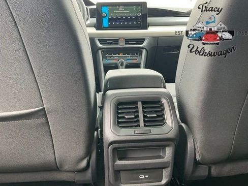New 2025 Volkswagen Taos SEL image 14