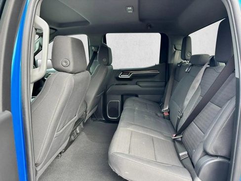 Used 2025 Chevrolet Silverado 1500 LT AWD/4WD image 10