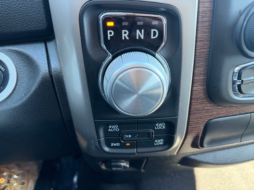 Used 2018 RAM 1500 Laramie AWD/4WD image 33