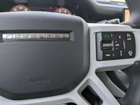 Used 2025 Land Rover Defender 110 S AWD/4WD image 17