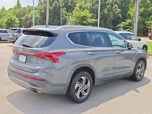 Used 2023 Hyundai Santa Fe SEL FWD image 3
