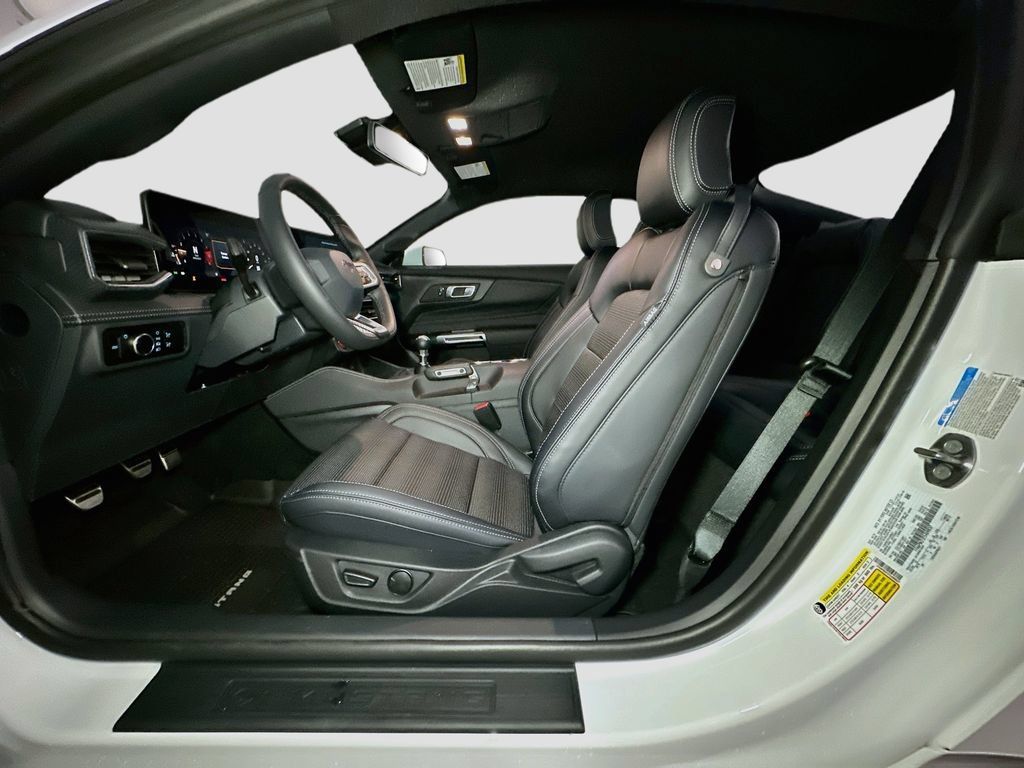 New 2026 Ford Mustang GT Premium w/ GT Performance Package RWD image 15