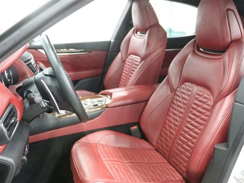 Used 2021 Maserati Levante GranSport image 11