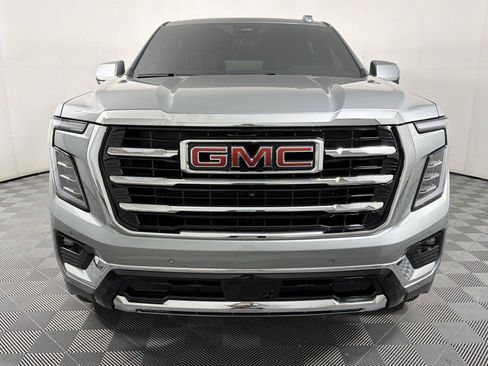 Used 2026 GMC Yukon XL Elevation w/ Elevation Premium Package RWD image 2