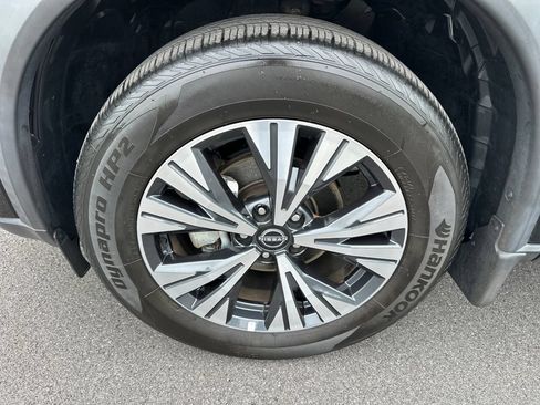 Used 2023 Nissan Rogue SV w/ SV Premium B Package AWD/4WD image 13